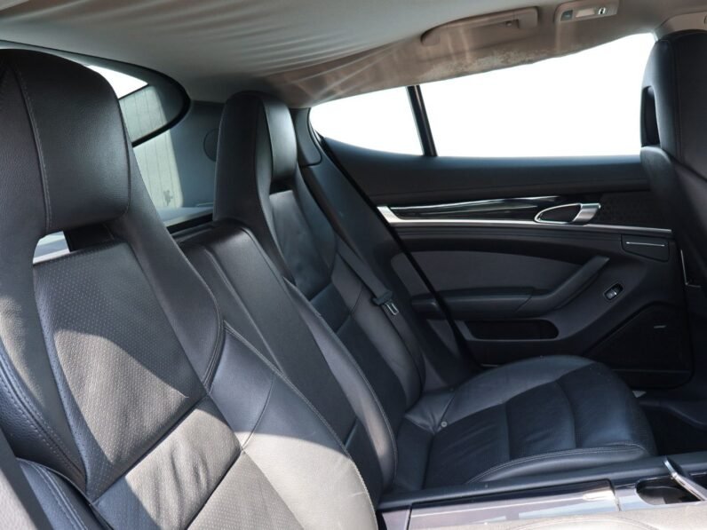 2011 Porsche Panamera 4S Auto