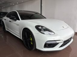 2019 Porsche Panamera Turbo S E-Hybrid