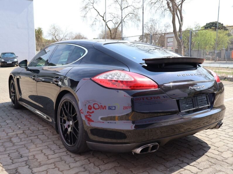2011 Porsche Panamera 4S Auto