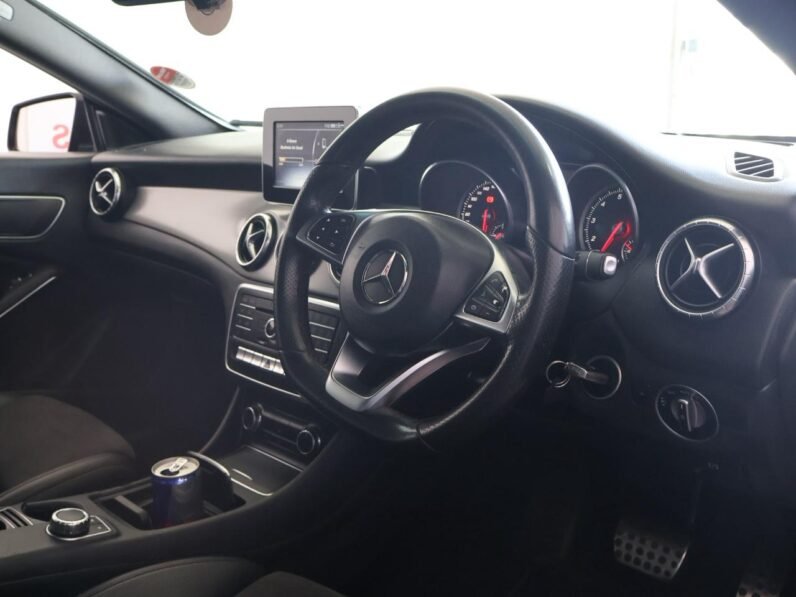 2015 Mercedes-Benz CLA 200 AMG Auto