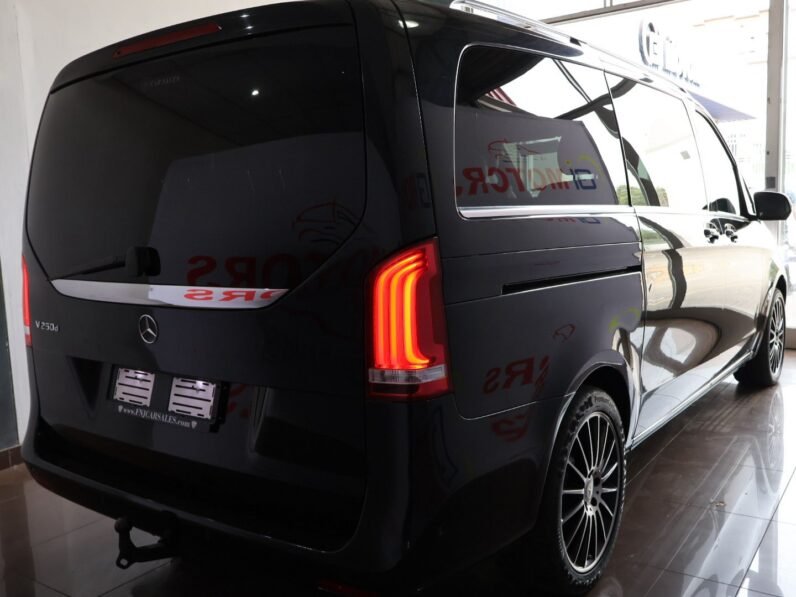2015 Mercedes-Benz V-Class V 250 Bluetec Avantgarde Auto