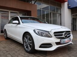 2015 Mercedes-Benz C-Class C 250 Bluetec Avantgarde Auto