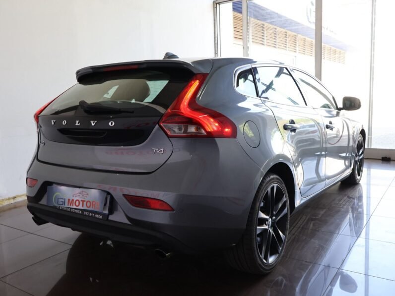 2014 Volvo V40 T4 Excel Auto