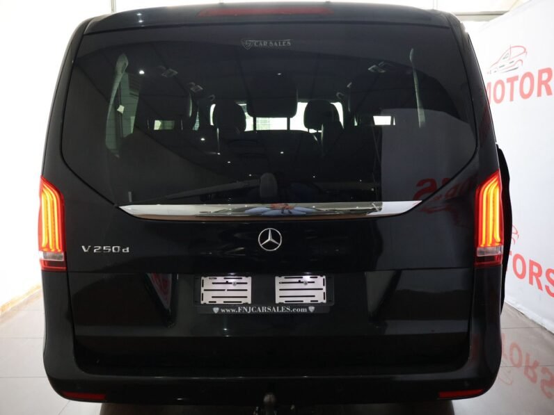 2015 Mercedes-Benz V-Class V 250 Bluetec Avantgarde Auto