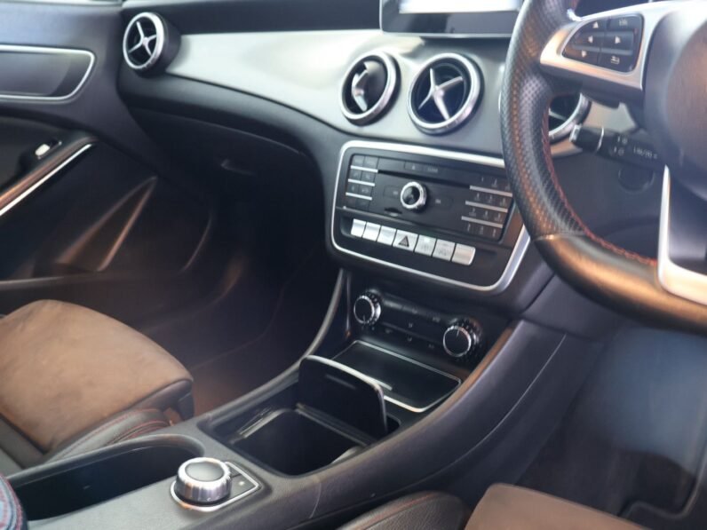 2017 Mercedes-Benz CLA 200 AMG Auto