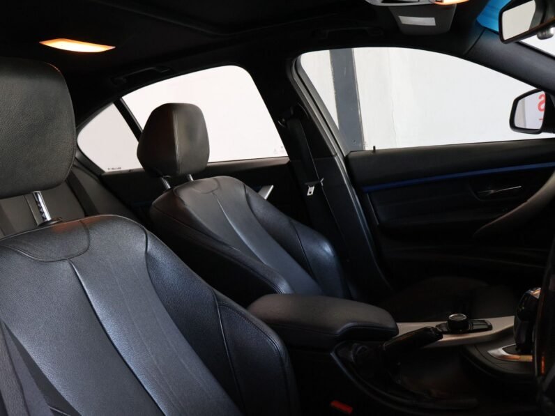 2016 BMW 3 Series 320i M Sport Auto