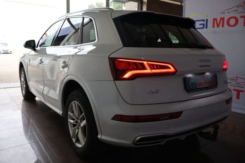 2021 Audi Q5 2.0 TDI quattro Auto | 40 TDI