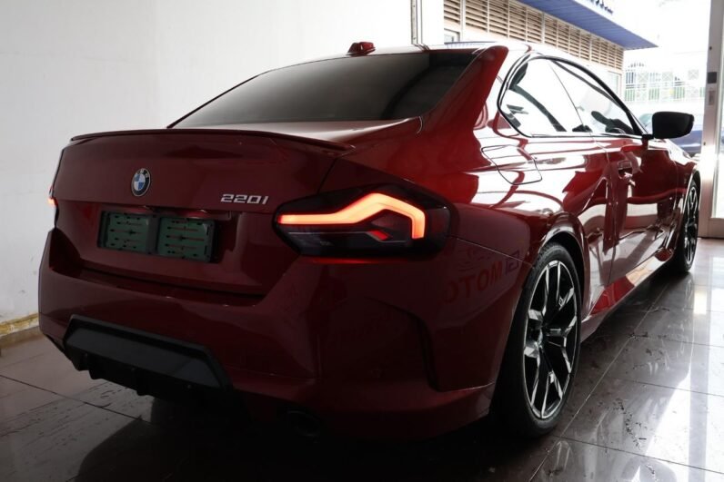 2025 BMW 2 Series 220i coupe M Sport auto