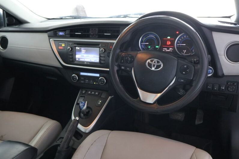 2015 Toyota Auris Hybrid XR