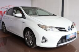 2015 Toyota Auris Hybrid XR