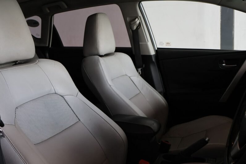 2015 Toyota Auris Hybrid XR