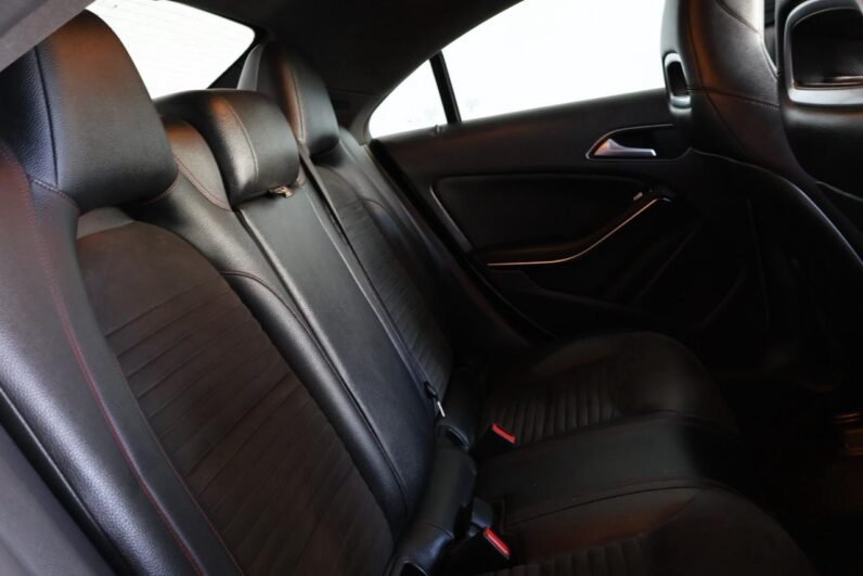 2016 Mercedes-Benz CLA 200 AMG Auto