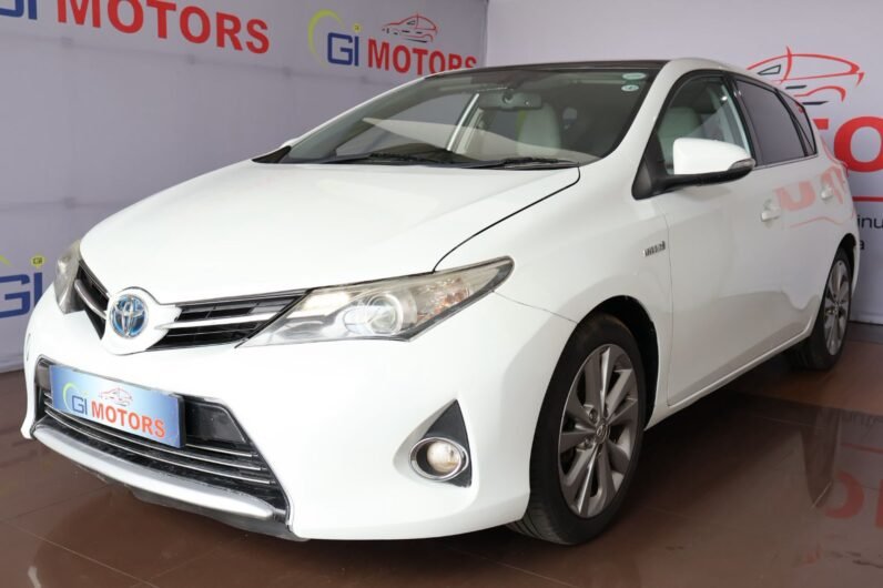 2015 Toyota Auris Hybrid XR