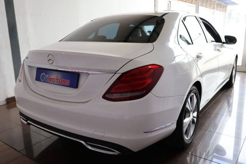 2015 Mercedes-Benz C-Class C 180 Auto