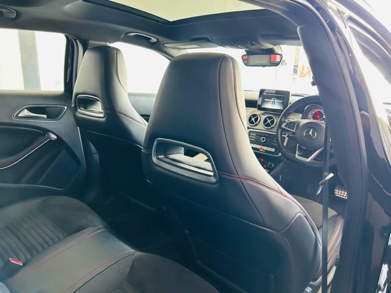 2020 Mercedes-Benz GLA GLA200 AMG AUTO