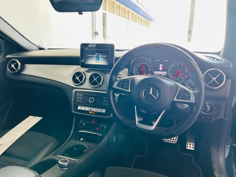 2020 Mercedes-Benz GLA GLA200 AMG AUTO