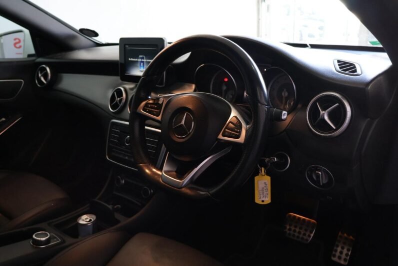 2016 Mercedes-Benz CLA 200 AMG Auto