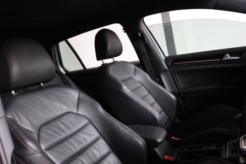 2014 Volkswagen Golf VII GTI 2.0 TSI
