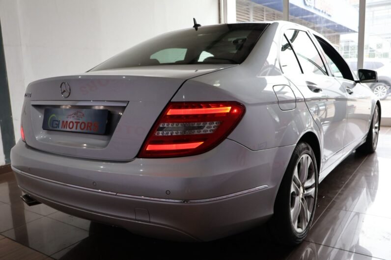 2011 Mercedes-Benz C-Class C200 Avantgarde Auto