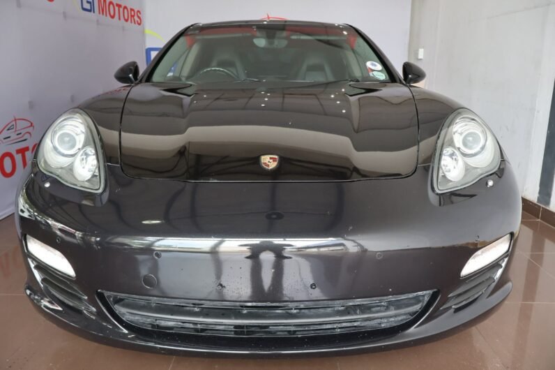 2011 Porsche Panamera 4s