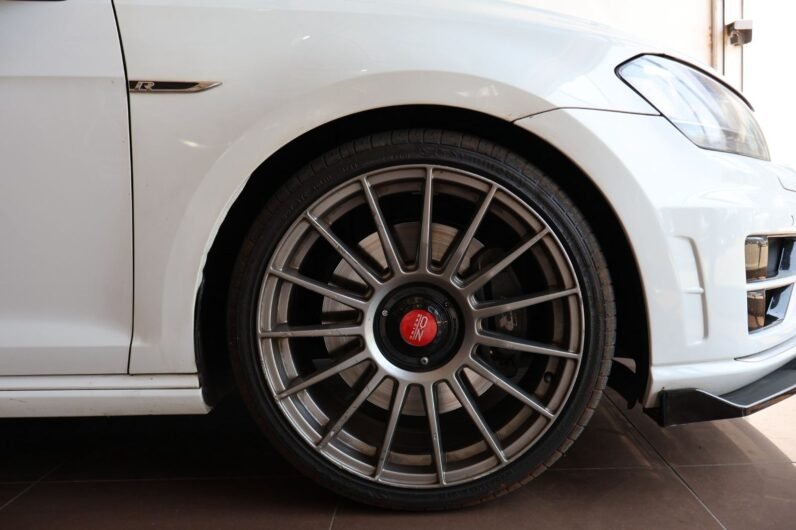 2017 Volkswagen Golf VII 2.0 TSI R Auto