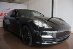 2011 Porsche Panamera 4s