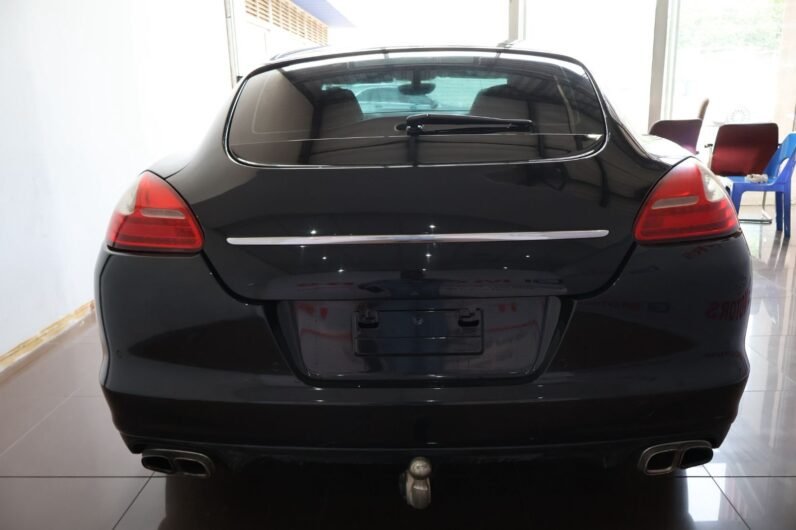 2011 Porsche Panamera 4s
