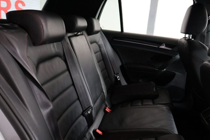 2014 Volkswagen Golf VII GTI 2.0 TSI