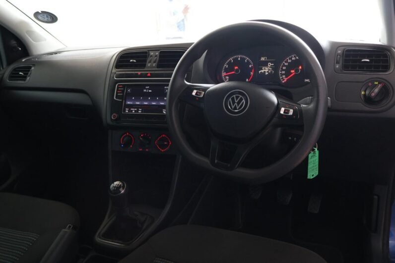 VOLKSWAGEN POLO VIVO
