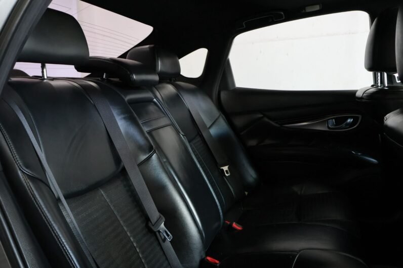 2013 Infiniti Q70 30d / 3.0D S Premium