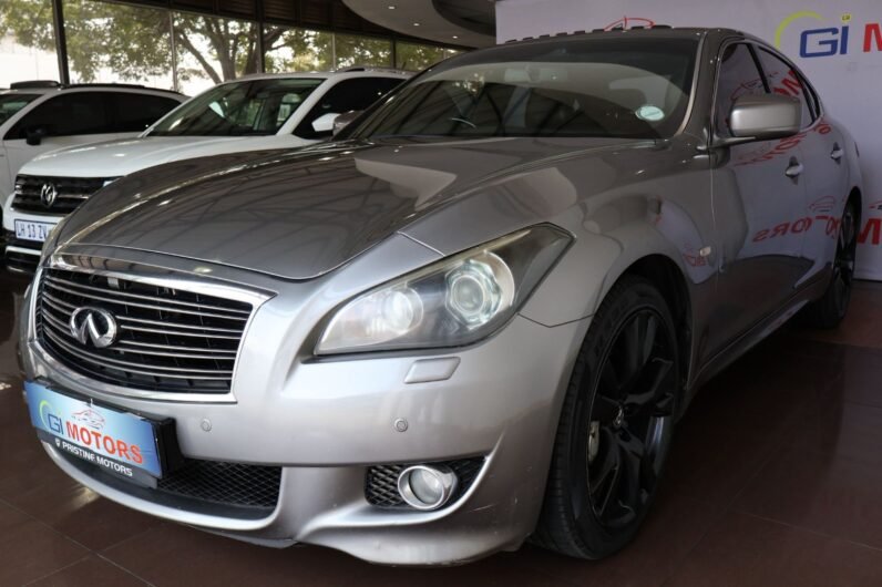 2013 Infiniti Q70 30d / 3.0D S Premium