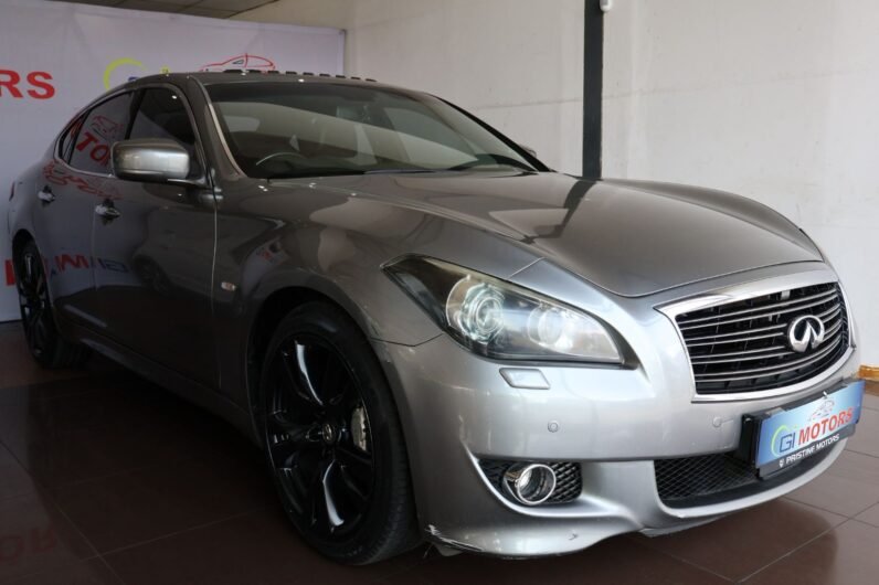 2013 Infiniti Q70 30d / 3.0D S Premium
