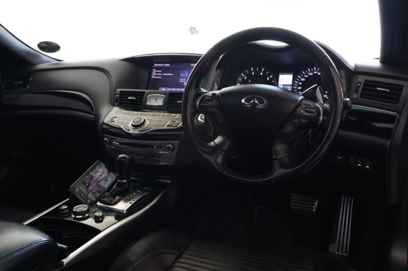 2013 Infiniti Q70 30d / 3.0D S Premium