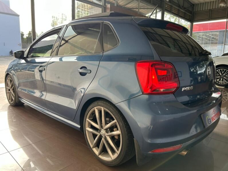 VOLKSWAGEN POLO TSI