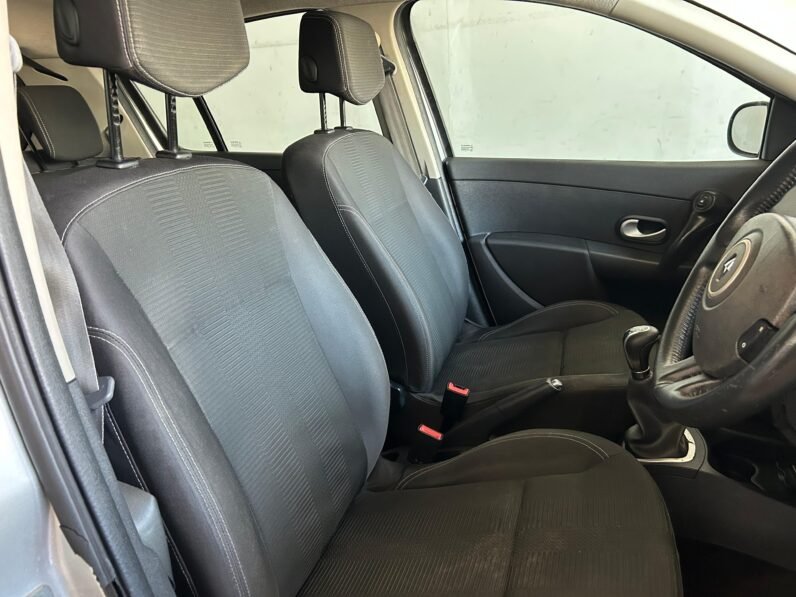 2011 Renault Clio 1.2 16v Va-Va-Voom 5-dr Pack