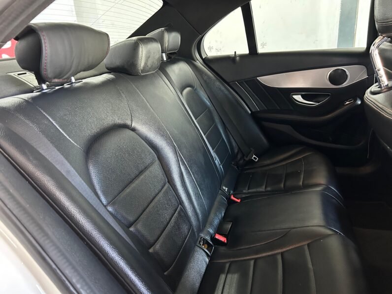 2016 Mercedes-Benz C-Class C 220 Bluetec AMG Line Auto