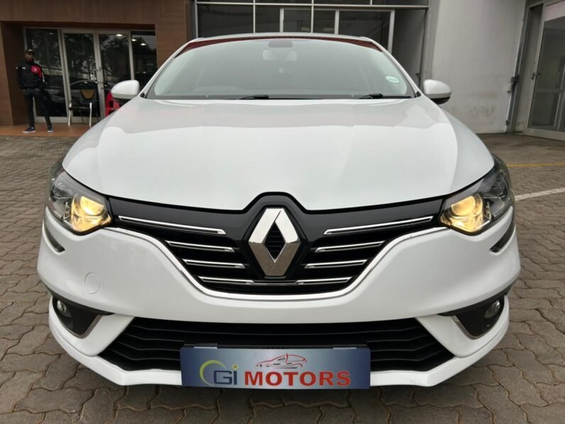 2017 Renault Megane IV 1.6 Dynamique 5-dr