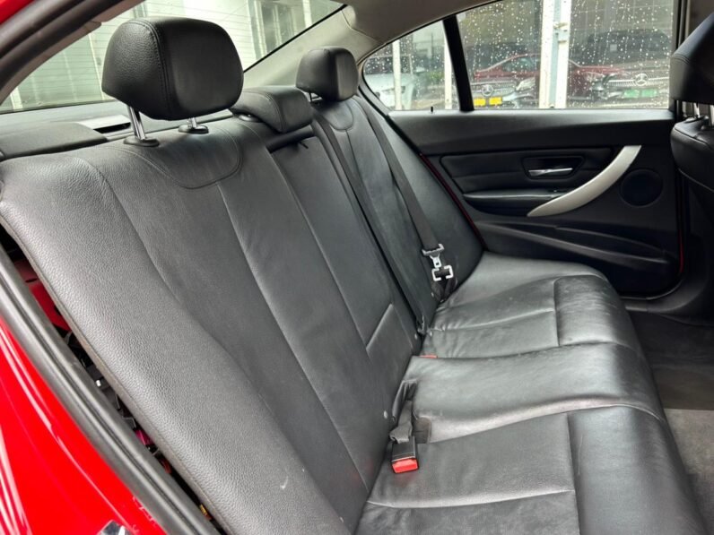 2012 BMW 3 Series 320i Auto