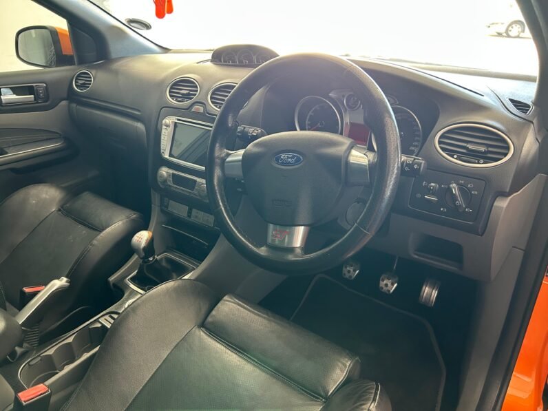 2010 Ford Focus 2.5 ST 5-dr