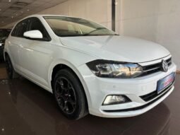 VOLKSWAGEN POLO 1.0