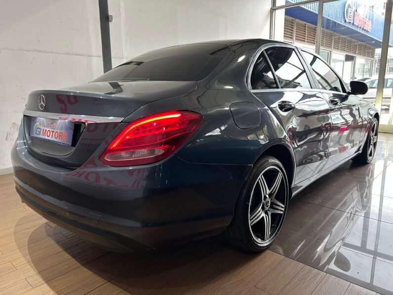2015 Mercedes-Benz C-Class C 180 Auto