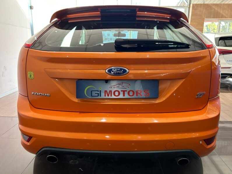 2010 Ford Focus 2.5 ST 5-dr