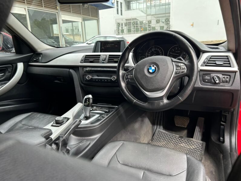 2012 BMW 3 Series 320i Auto
