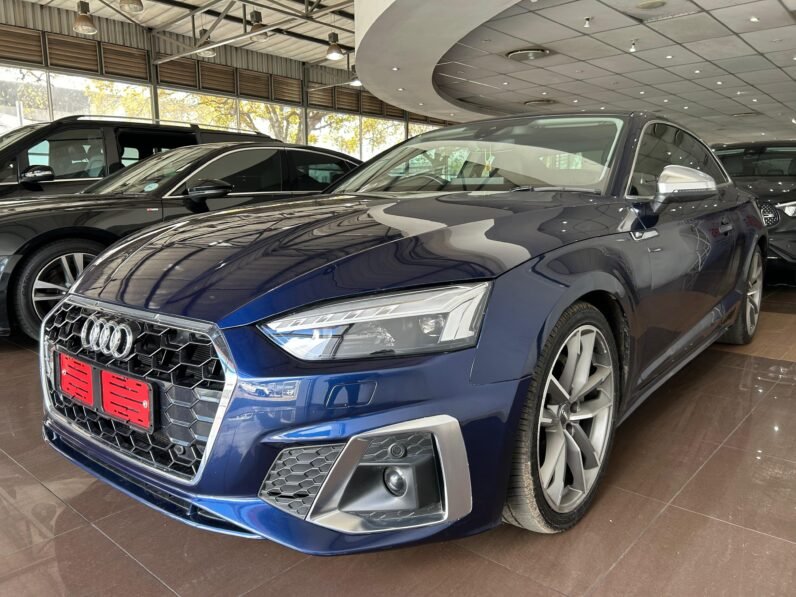 AUDI A5 2.0 TDI COUPE