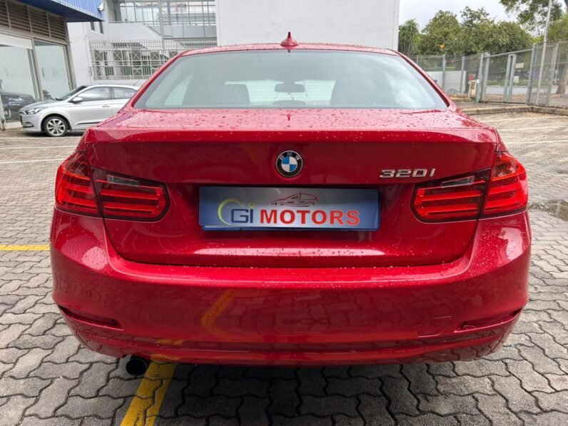 2012 BMW 3 Series 320i Auto
