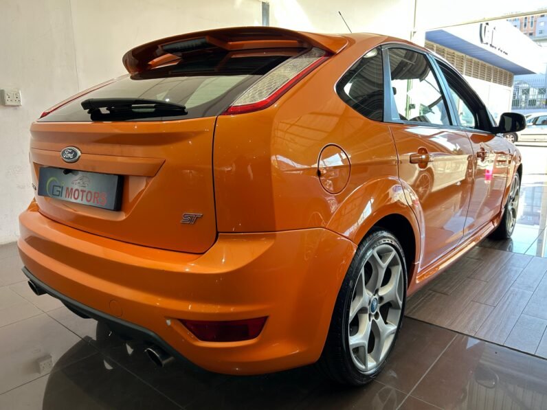 2010 Ford Focus 2.5 ST 5-dr