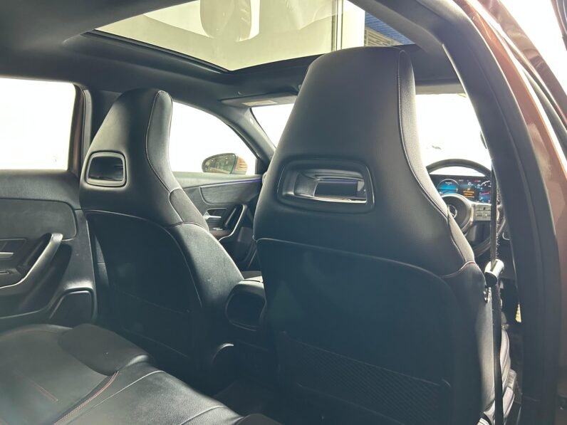 MERCEDES BENZ A200