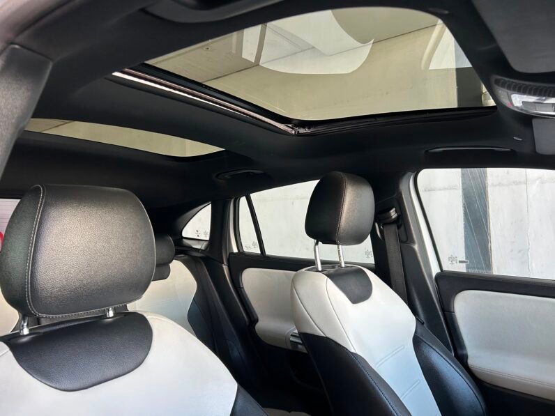 2021 Mercedes-Benz GLA 200d Auto