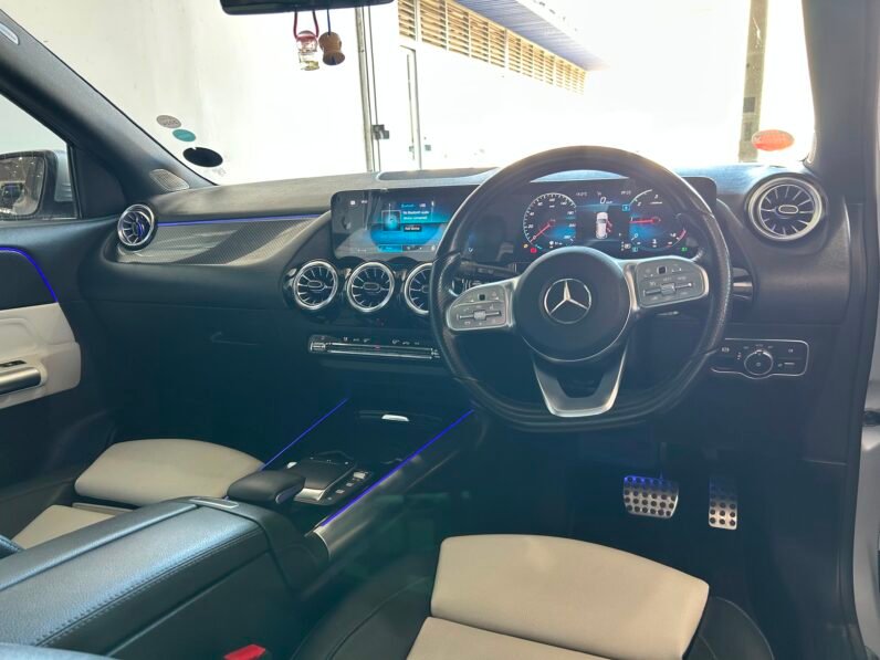 2021 Mercedes-Benz GLA 200d Auto
