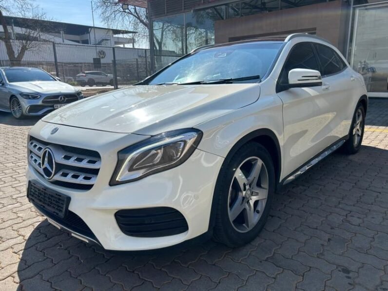 Mercedes-Benz GLA 200d Auto